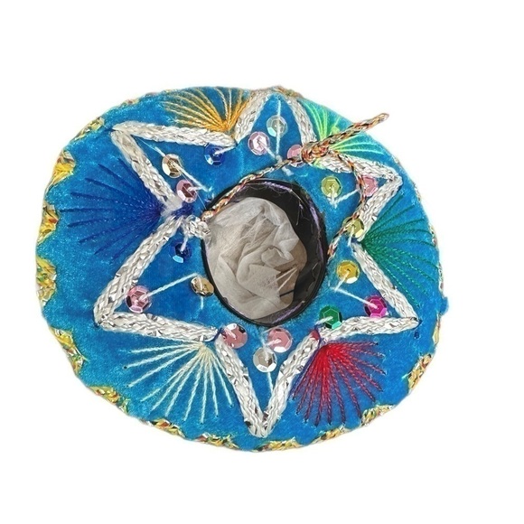Vintage Handmade Mexican Sombrero - 6” Diameter - MINT CONDITION - Picture 3 of 5